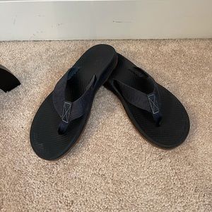EUC!  Chaco flip flops